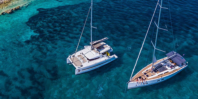 Yacht & Catamaran