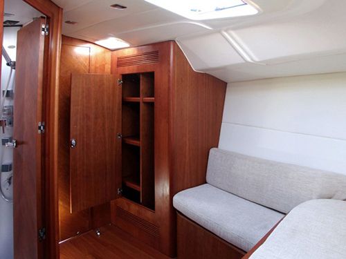 Jeanneau Eminence 40