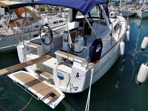 Beneteau Oceanis 38.1