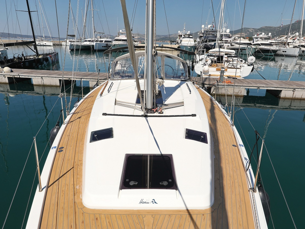 Hanse 415