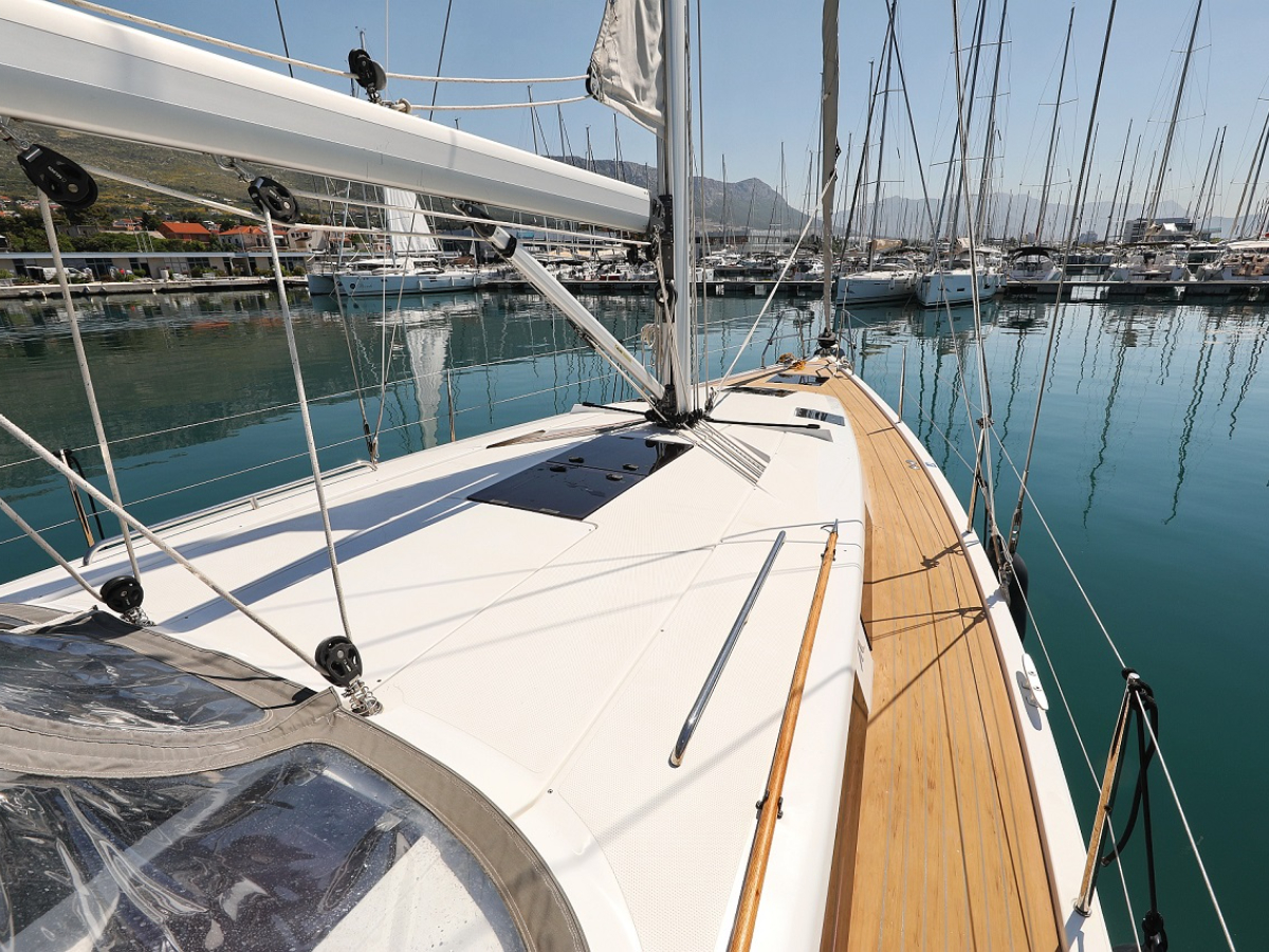 Hanse 415