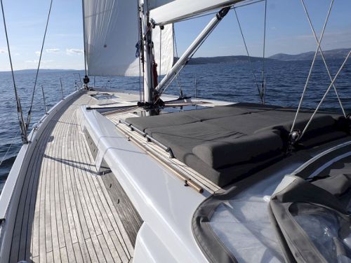 Hanse 588