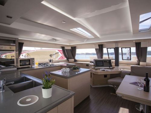 Fountaine Pajot Saba 50