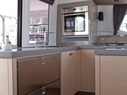 Fountaine Pajot Saona 47