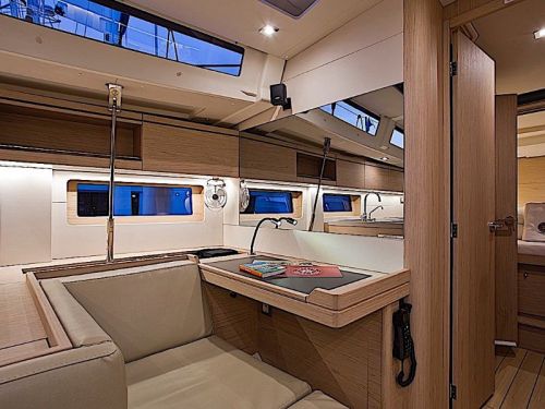 Beneteau Oceanis 51.1