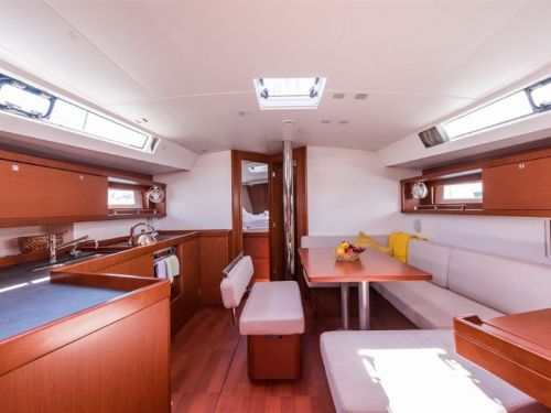 Beneteau Oceanis 45