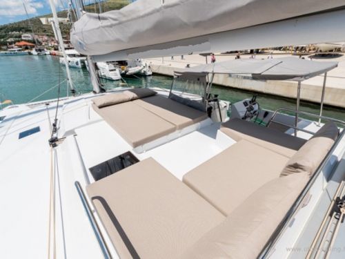 Fountaine Pajot Saona 47