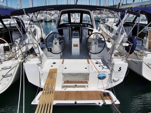 Beneteau Oceanis 38.1