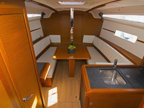 Jeanneau Sun Odyssey 349