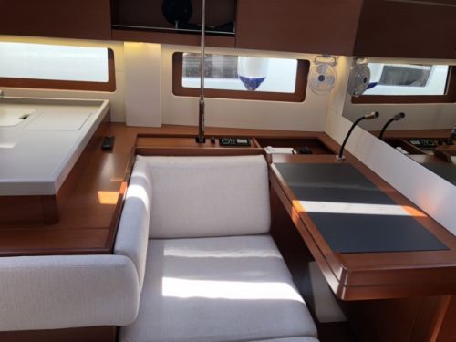 Beneteau Oceanis 51.1