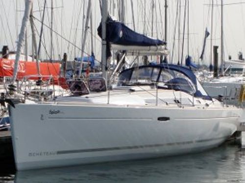 Beneteau Oceanis 37