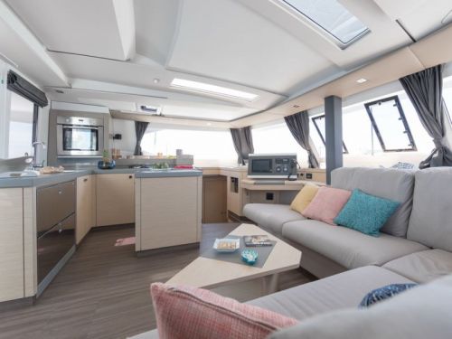 Fountaine Pajot Saona 47