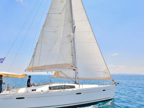 Beneteau Oceanis 43