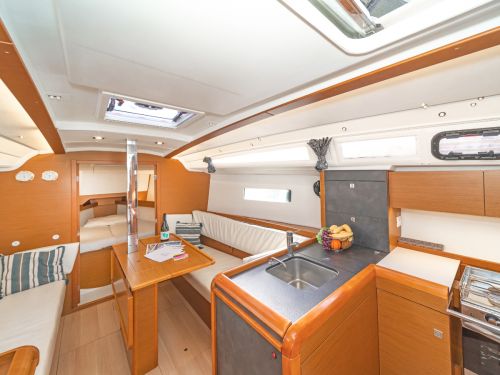 Jeanneau Sun Odyssey 349