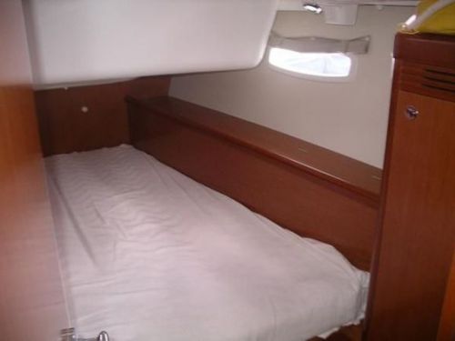 Beneteau Oceanis 40