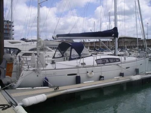 Beneteau Oceanis 40