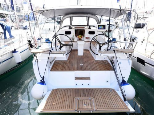 Elan 45 impression
