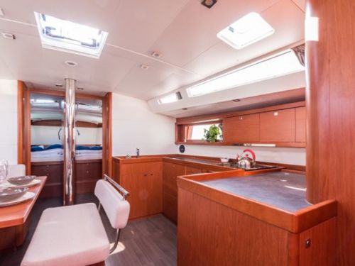 Beneteau Oceanis 48