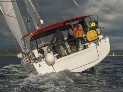 Beneteau Oceanis 51.1