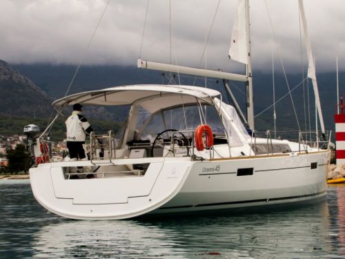 Beneteau Oceanis 45