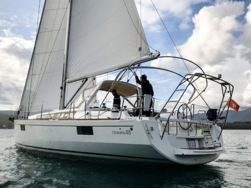 Beneteau Oceanis 48