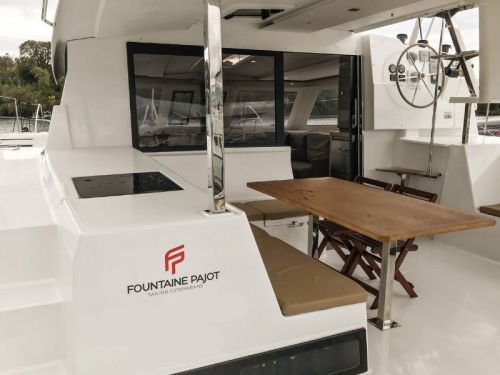 Fountaine Pajot Lucia 40