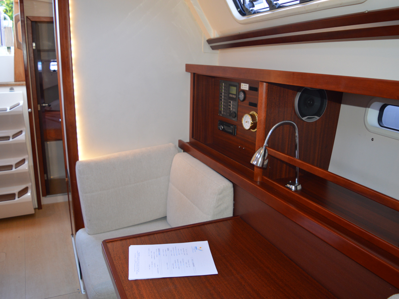 Hanse 375