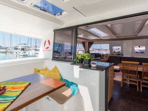 Fountaine Pajot Helia 44