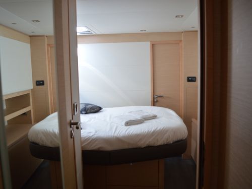 Fountaine Pajot Victoria 67