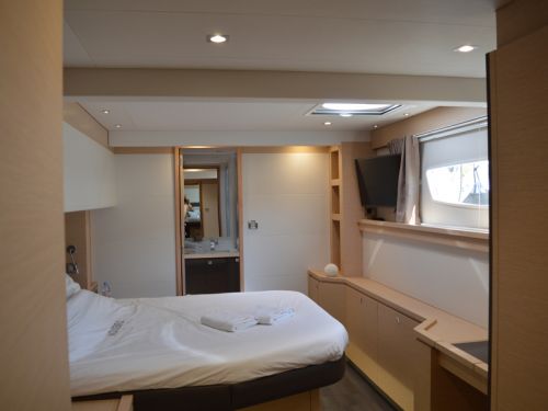 Fountaine Pajot Victoria 67