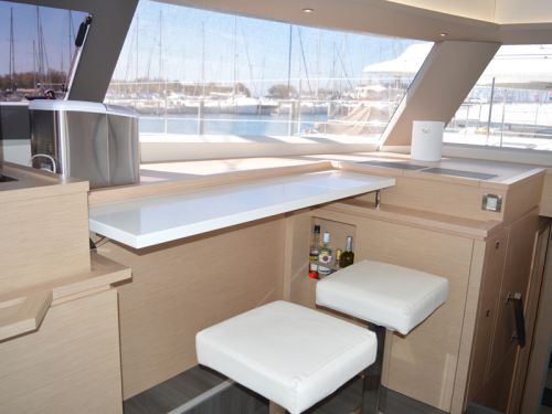 Fountaine Pajot Victoria 67