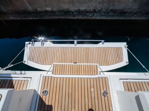 Beneteau Oceanis 38