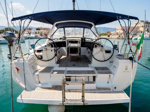 Beneteau Oceanis 48