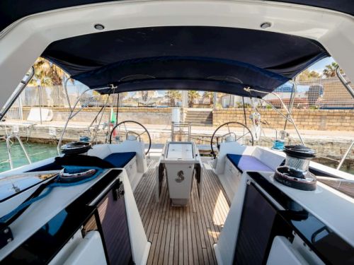 Beneteau Oceanis 48