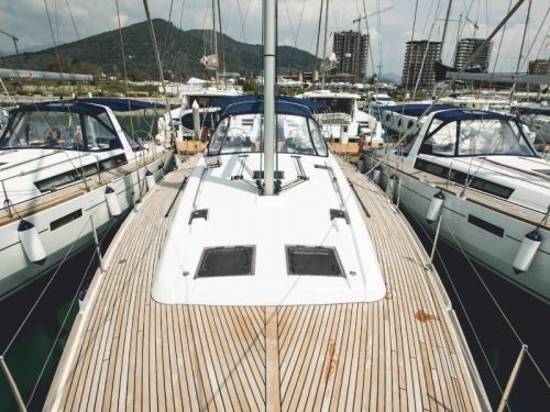 Beneteau Oceanis 48