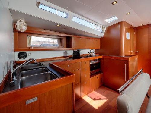 Beneteau Oceanis 48