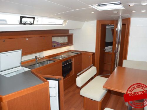 Beneteau Oceanis 45