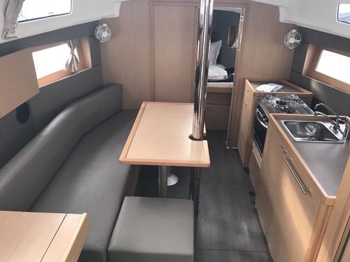 Beneteau Oceanis 35.1