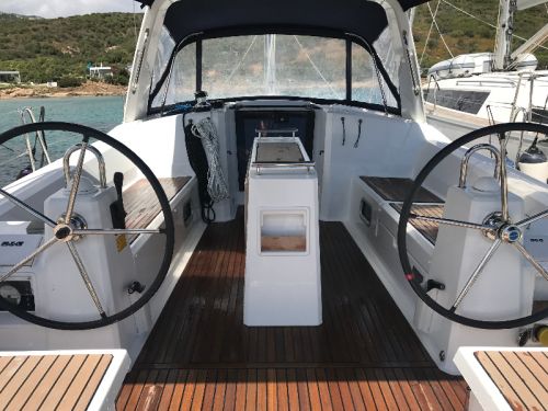 Beneteau Oceanis 38