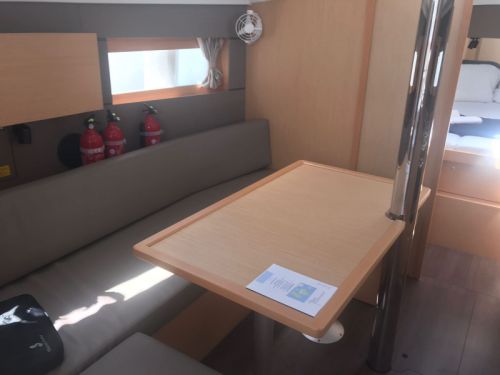 Beneteau Oceanis 38.1