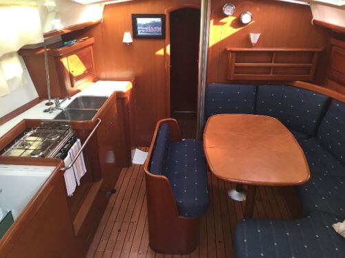 Beneteau Oceanis 423