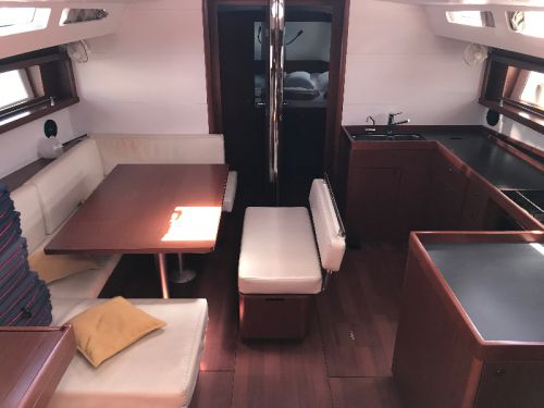 Beneteau Oceanis 48