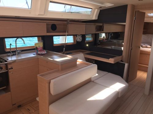 Beneteau Oceanis 51.1