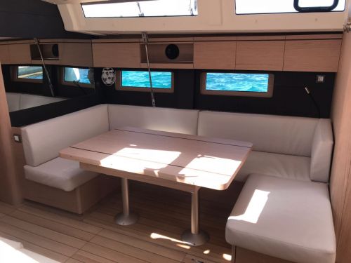 Beneteau Oceanis 51.1