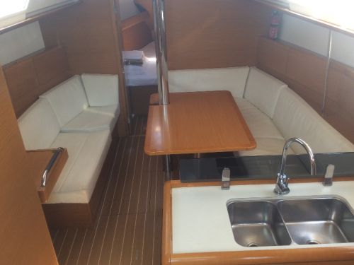 Jeanneau Sun Odyssey 379