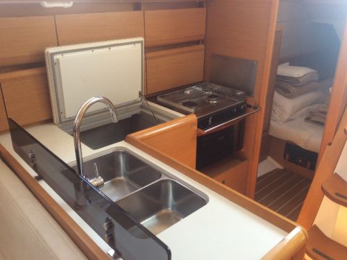Jeanneau Sun Odyssey 379