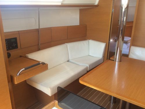 Jeanneau Sun Odyssey 379