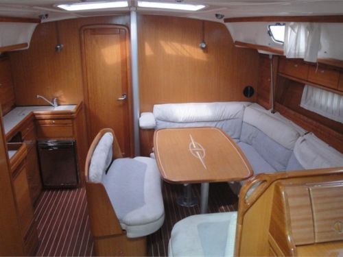 Bavaria 42