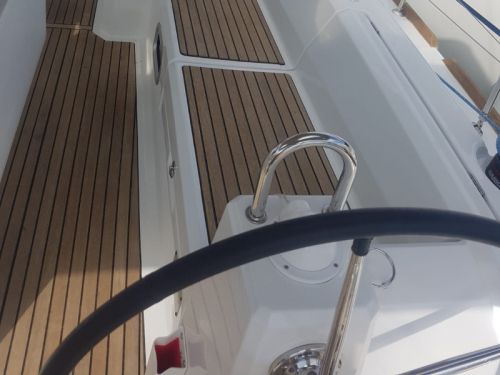 Beneteau Oceanis 38.1