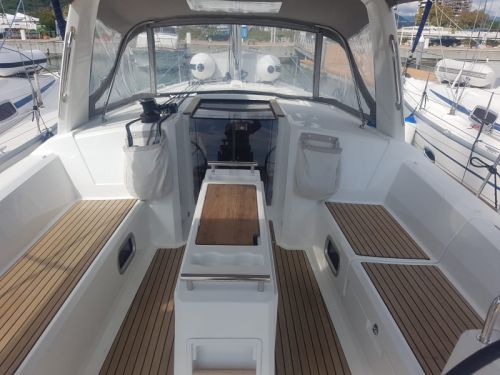 Beneteau Oceanis 38.1